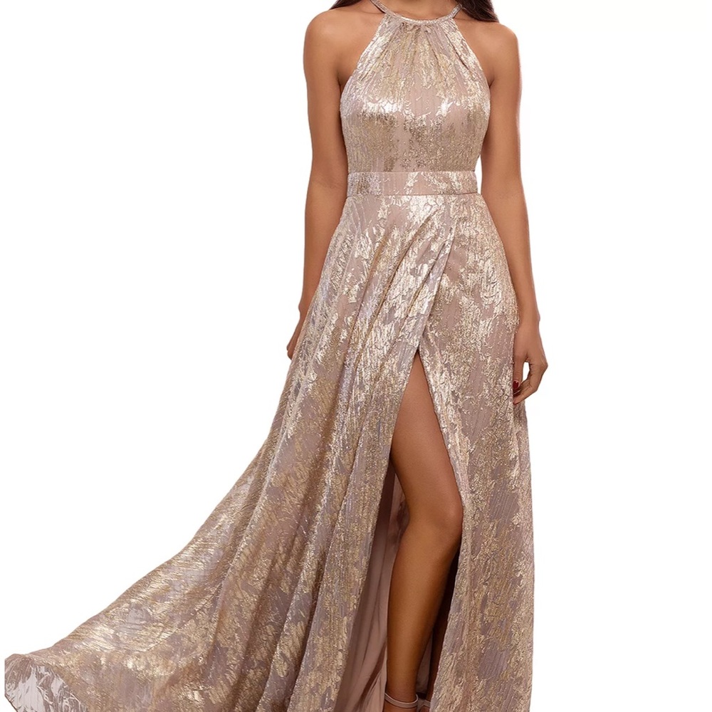 Beautiful metallic gold and pinkish nude gown with pockets!